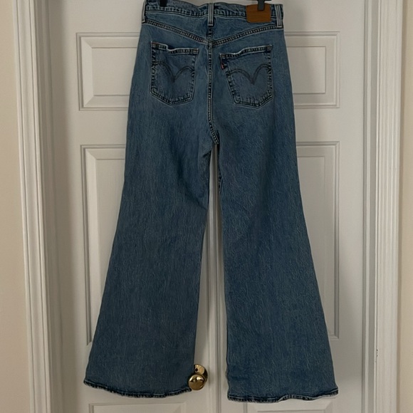 Levi’s jeans - Picture 2 of 8